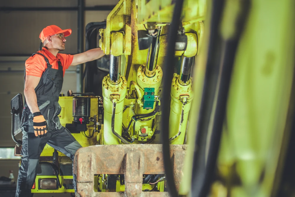 Evaluate equipment usage and condition
